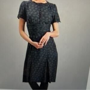 Marc Jacob’s “Normandy” blue beelie 💯 silk dress size 10